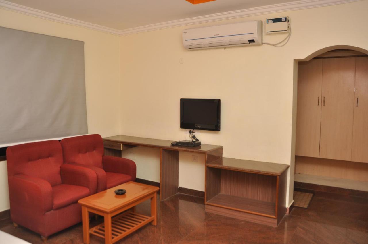 Hotel Pams Mayiladuthurai Dış mekan fotoğraf