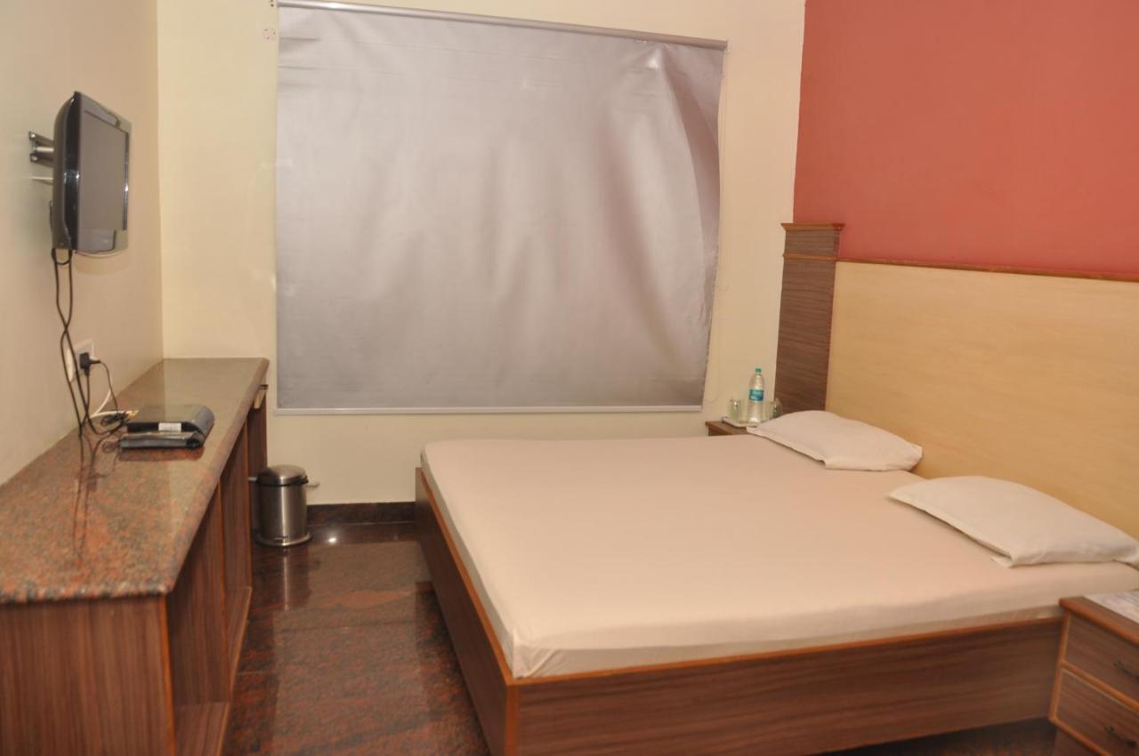 Hotel Pams Mayiladuthurai Dış mekan fotoğraf