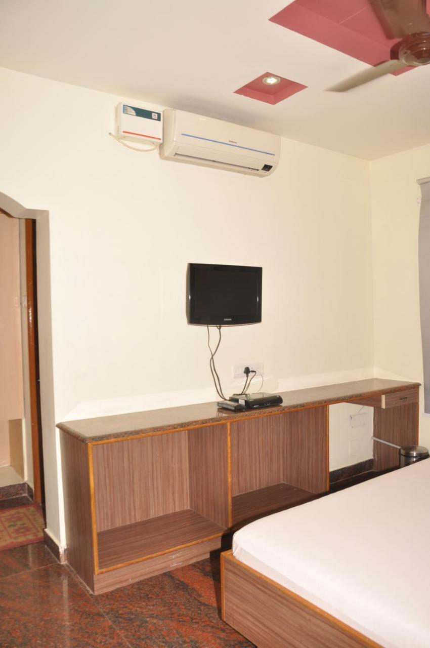 Hotel Pams Mayiladuthurai Dış mekan fotoğraf