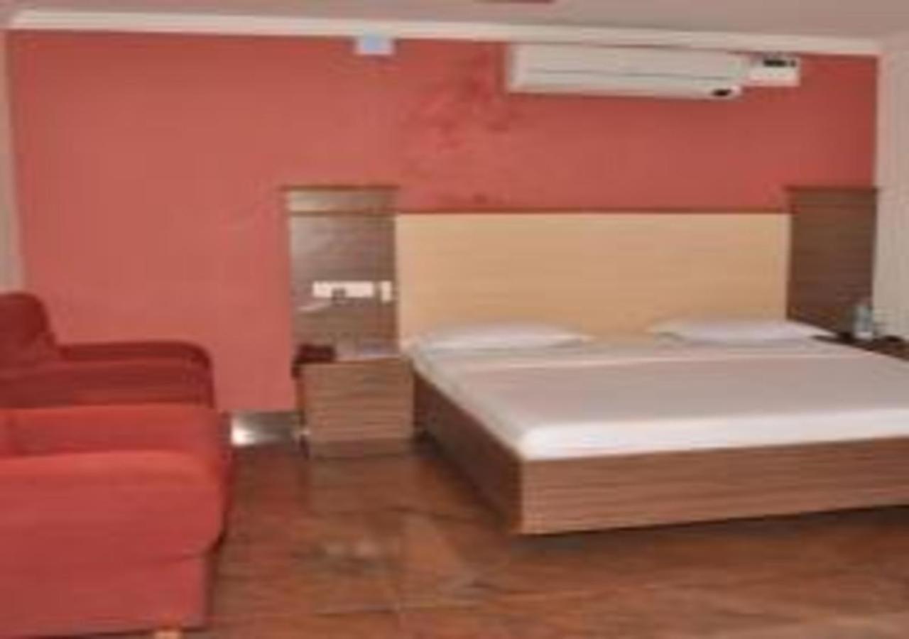 Hotel Pams Mayiladuthurai Dış mekan fotoğraf
